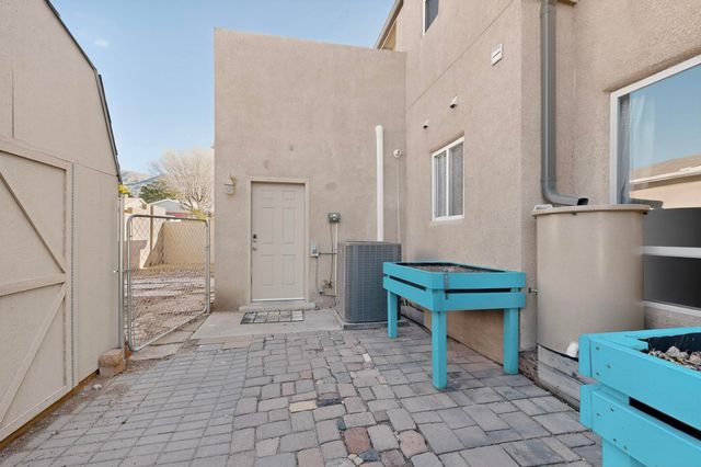 227 MONTE LARGO Drive NE, Albuquerque, NM 87123