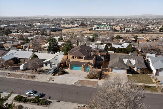 227 MONTE LARGO Drive NE, Albuquerque, NM 87123