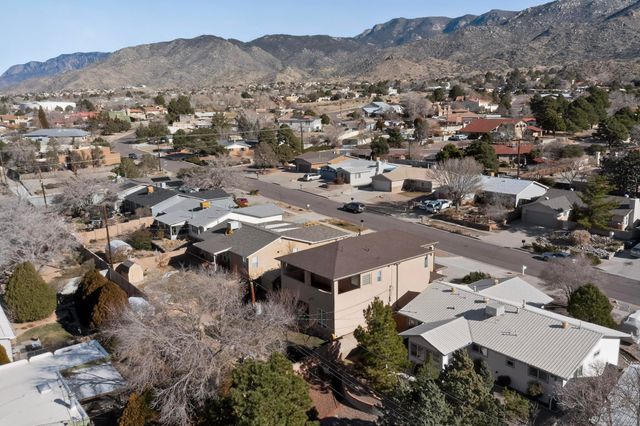 227 MONTE LARGO Drive NE, Albuquerque, NM 87123