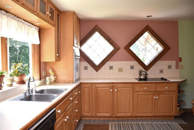 1078 Brook Road, Marshfield, VT 05658