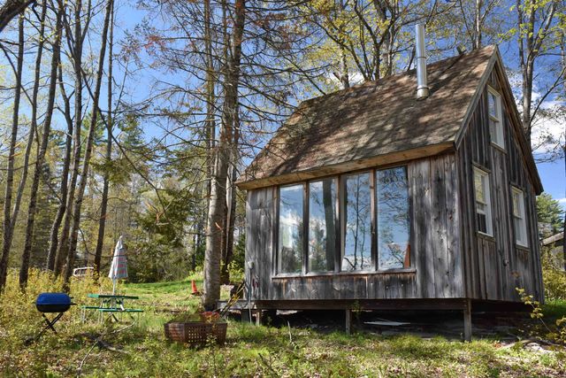 1078 Brook Road, Marshfield, VT 05658