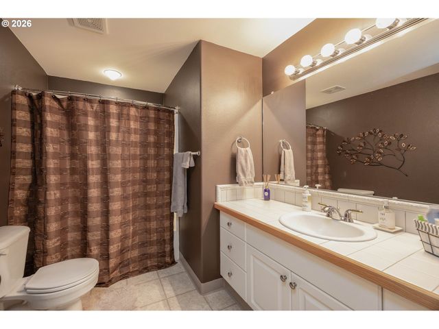 3924 Ne HAYES St, Camas, WA 98607