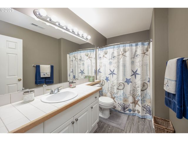 3924 Ne HAYES St, Camas, WA 98607