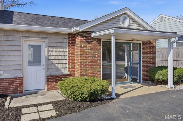 1108 N Belt W, Swansea, IL 62226