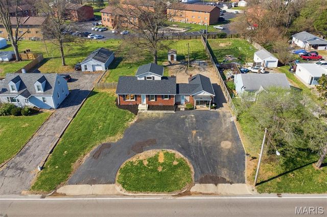 1108 N Belt W, Swansea, IL 62226