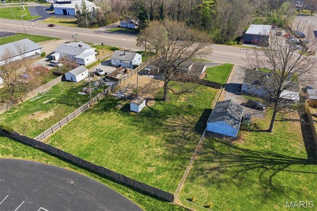 1108 N Belt W, Swansea, IL 62226