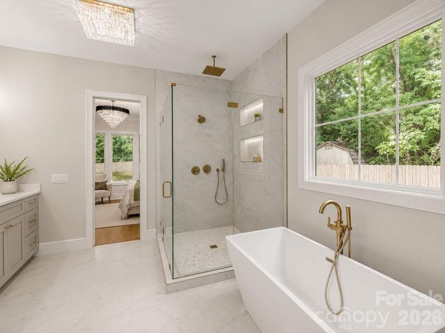 3032 Northampton Drive, Charlotte, NC 28210