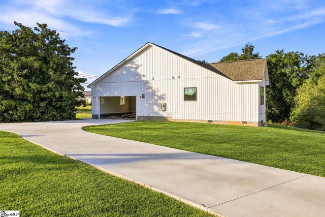 403 Anderson Avenue, Westminster, SC 29693
