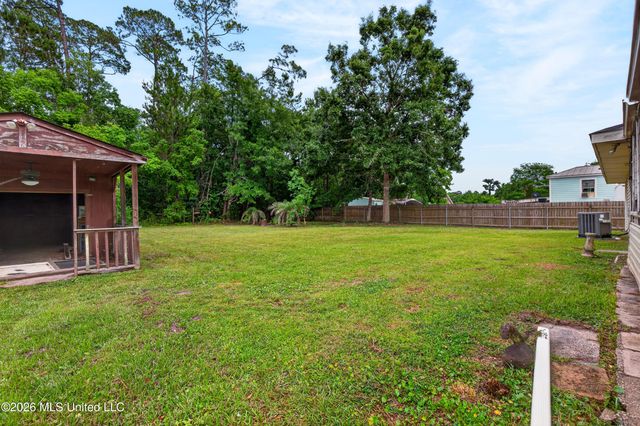 1540 Waveland Avenue, Waveland, MS 39576