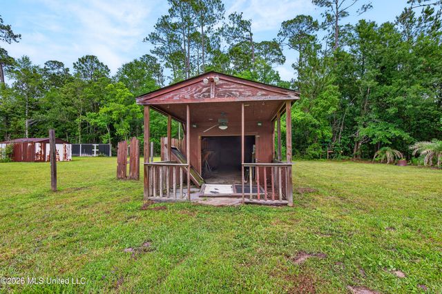 1540 Waveland Avenue, Waveland, MS 39576