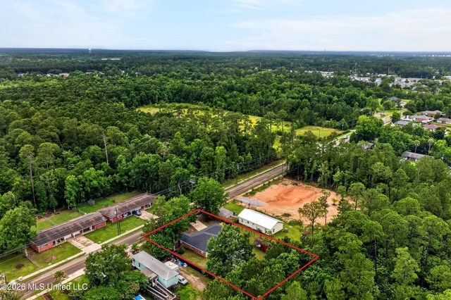 1540 Waveland Avenue, Waveland, MS 39576
