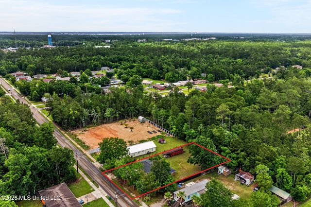 1540 Waveland Avenue, Waveland, MS 39576