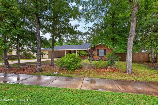 1540 Waveland Avenue, Waveland, MS 39576