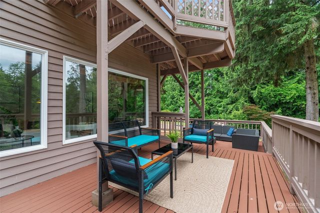 18325 214th Ave NE, Woodinville, WA 98077