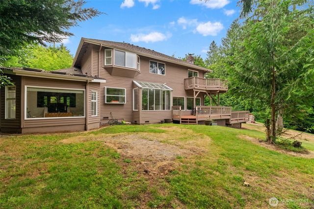 18325 214th Ave NE, Woodinville, WA 98077
