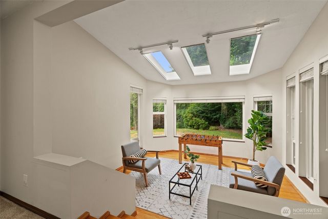 18325 214th Ave NE, Woodinville, WA 98077