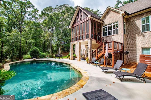 200 Cranston Court, Carrollton, GA 30117