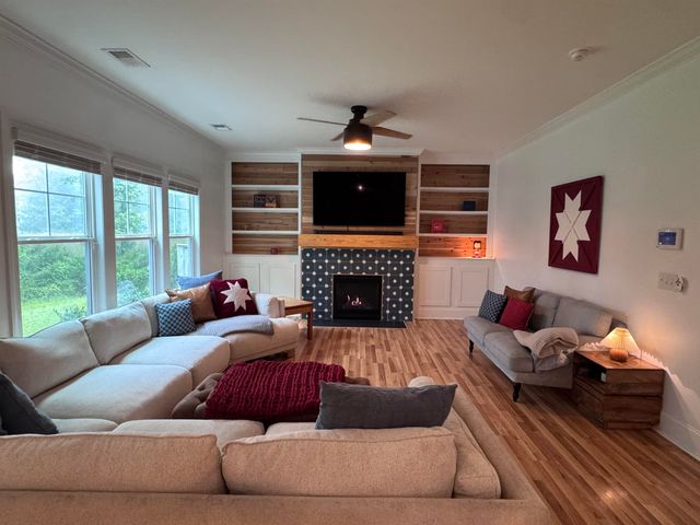 1004 Maccoa Dr., Conway, SC 29526
