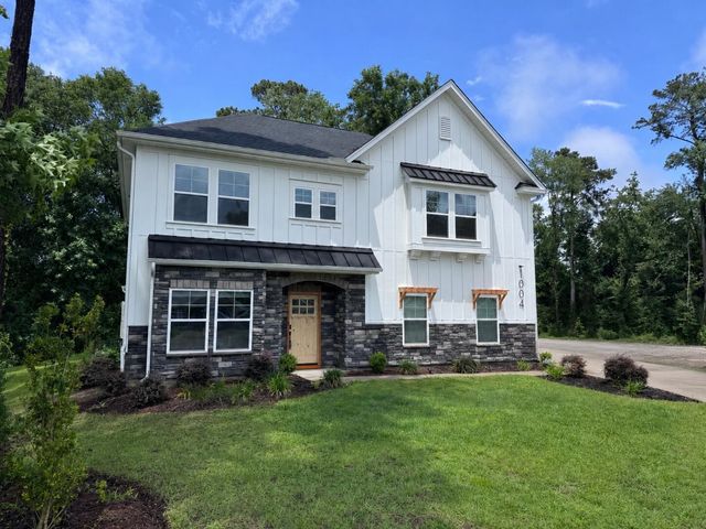 1004 Maccoa Dr., Conway, SC 29526