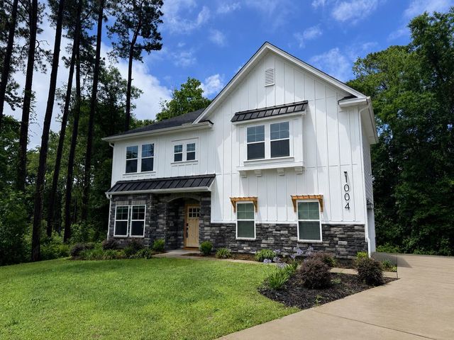 1004 Maccoa Dr., Conway, SC 29526