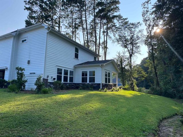 1004 Maccoa Dr., Conway, SC 29526