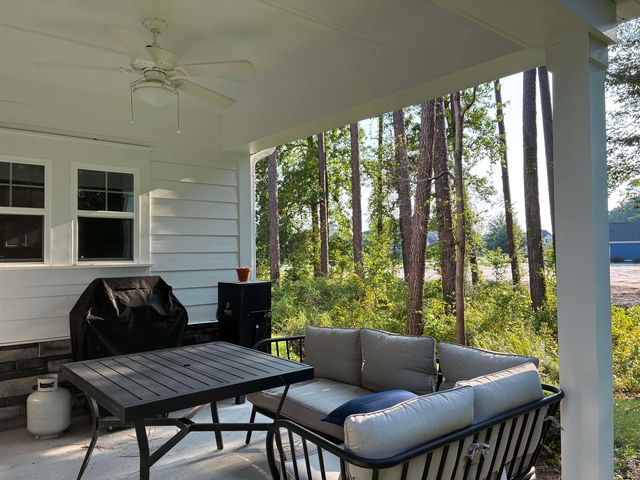 1004 Maccoa Dr., Conway, SC 29526