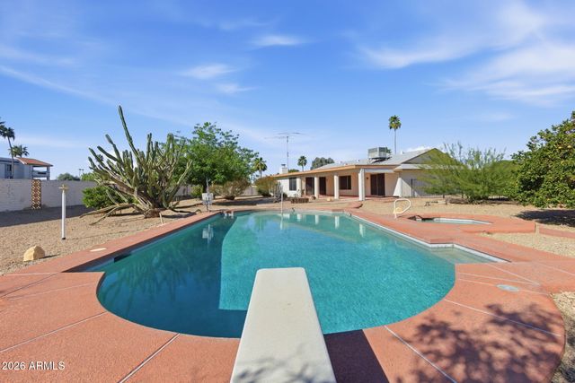 9875 W MAGNOLIA Court, Sun City, AZ 85373