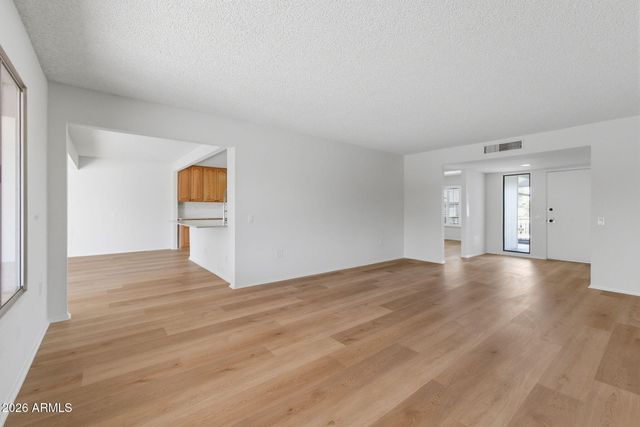 9875 W MAGNOLIA Court, Sun City, AZ 85373