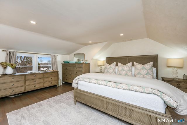 16 Fairfield Avenue, Darien, CT 06820