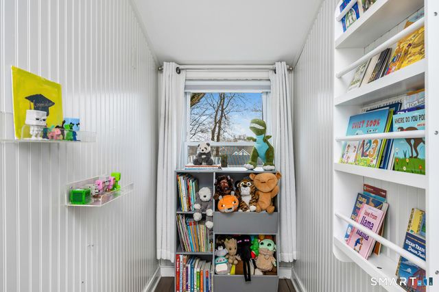 16 Fairfield Avenue, Darien, CT 06820