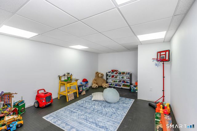 16 Fairfield Avenue, Darien, CT 06820