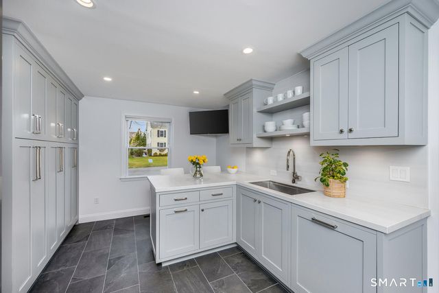 16 Fairfield Avenue, Darien, CT 06820