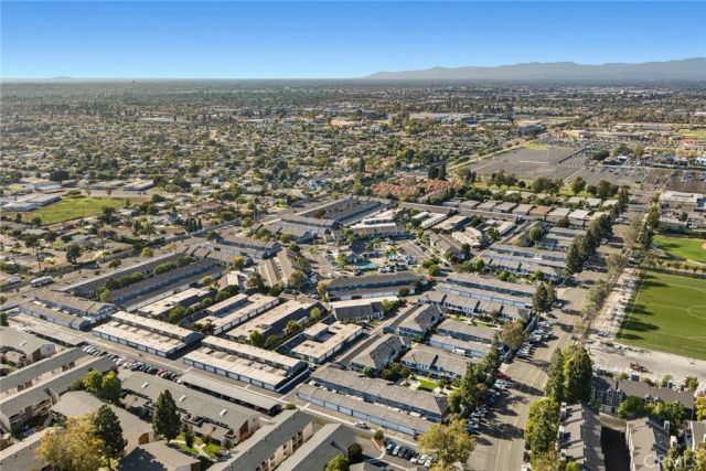 116 Brookline, Costa Mesa, CA 92626