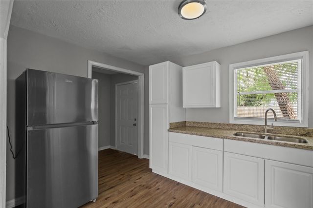 5931 Southville Street, Houston, TX 77033