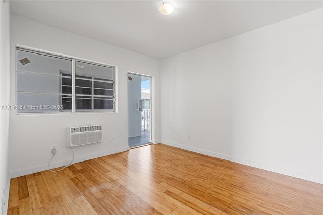 7930 Tatum Waterway Dr S20, Miami Beach, FL 33141