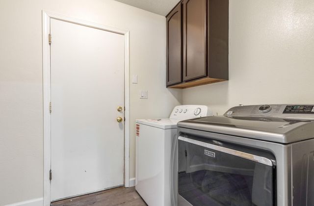 6819 Glacier Road NW, Albuquerque, NM 87114