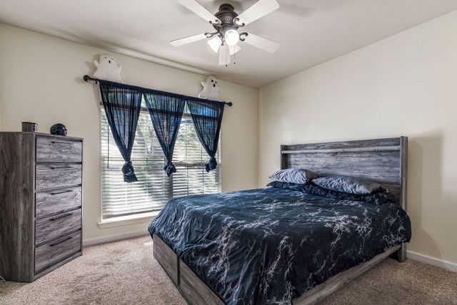 6819 Glacier Road NW, Albuquerque, NM 87114