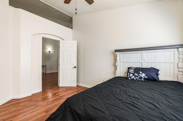 6819 Glacier Road NW, Albuquerque, NM 87114