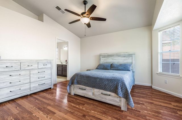 6819 Glacier Road NW, Albuquerque, NM 87114