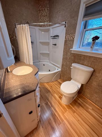 208 Marshall Street, Essexville, MI 48732