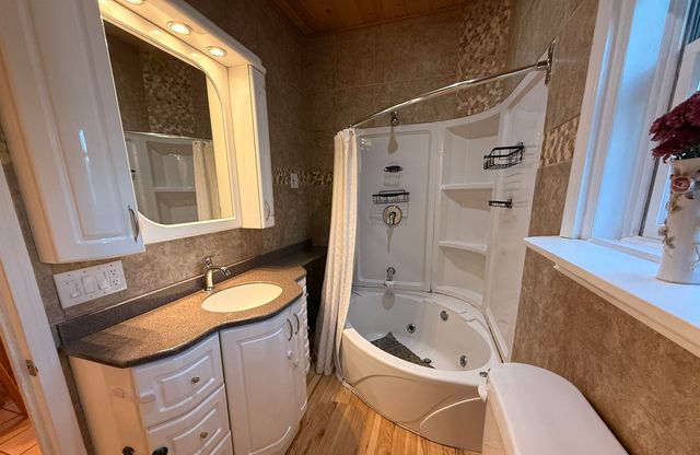 208 Marshall Street, Essexville, MI 48732