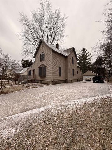 208 Marshall Street, Essexville, MI 48732