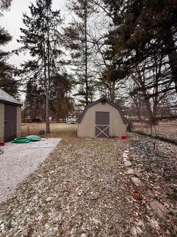 208 Marshall Street, Essexville, MI 48732