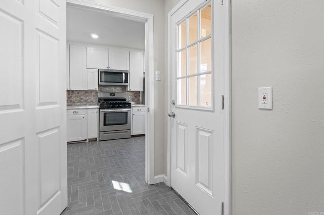 121 Bass Lane, Benton, AR 72019