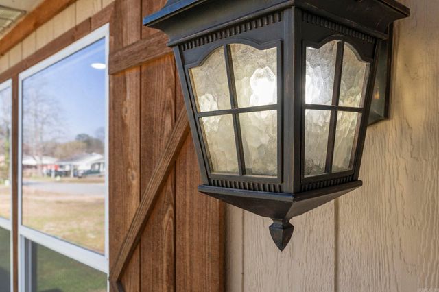 121 Bass Lane, Benton, AR 72019