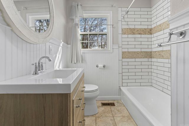 121 Bass Lane, Benton, AR 72019