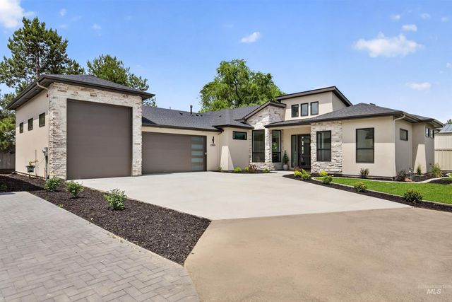 2595 S Greenwood Cir, Boise, ID 83706
