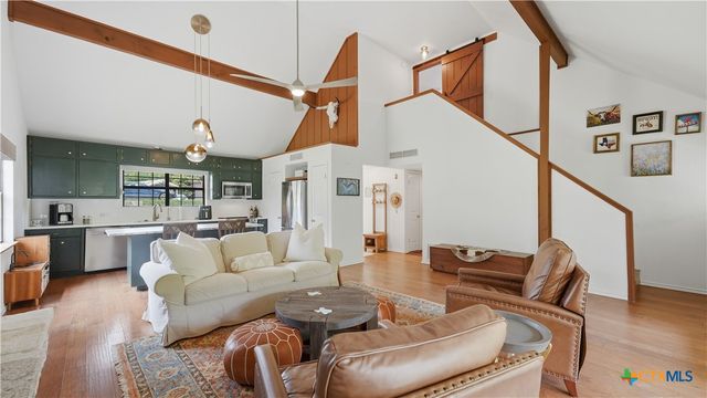 721 Ridgeroad Drive, New Braunfels, TX 78130