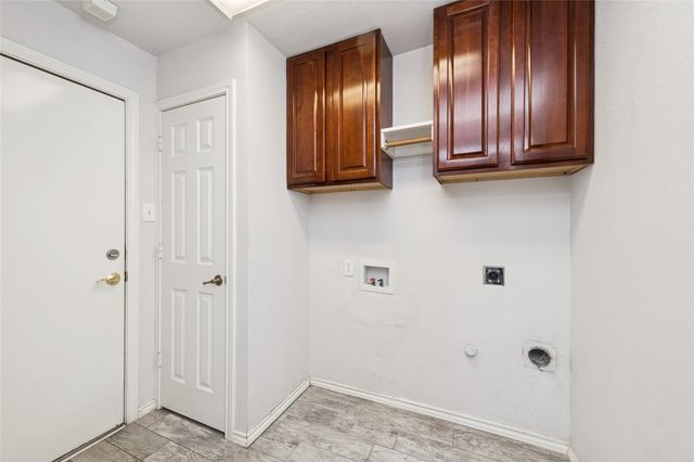 2551 Windgate Lane, Frisco, TX 75033