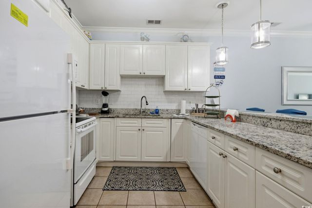 4890 Luster Leaf Cir Apt 102, Myrtle Beach, SC 29577